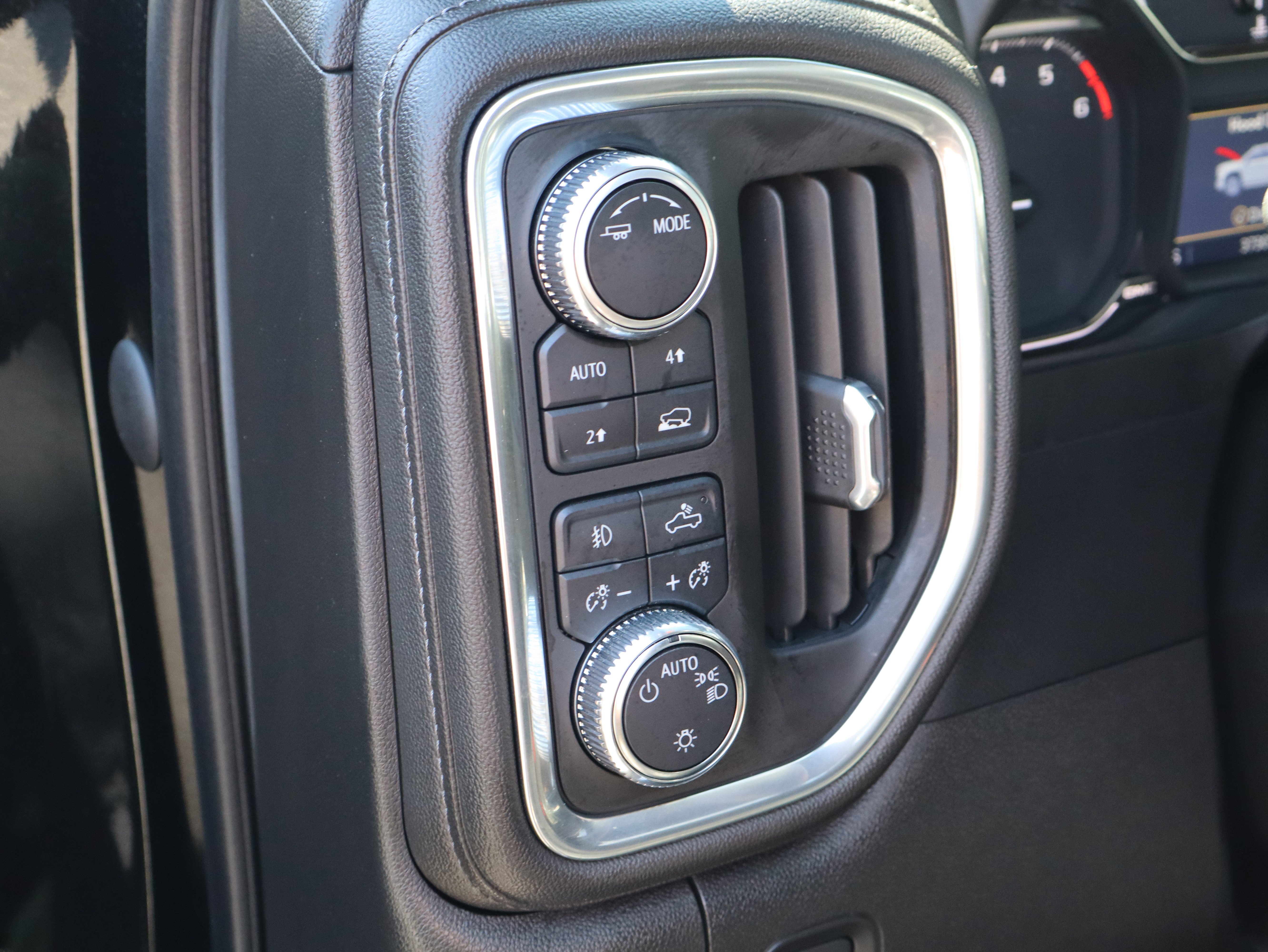 Used 2022 GMC Sierra 1500 Elevation image 39