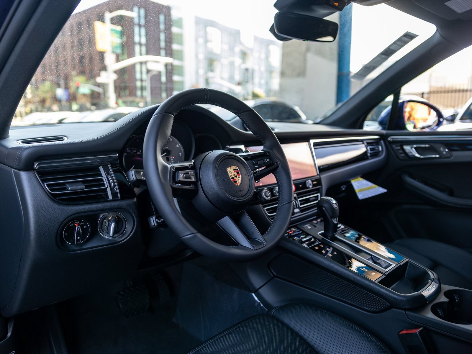 Certified 2026 Porsche Macan S AWD/4WD image 4
