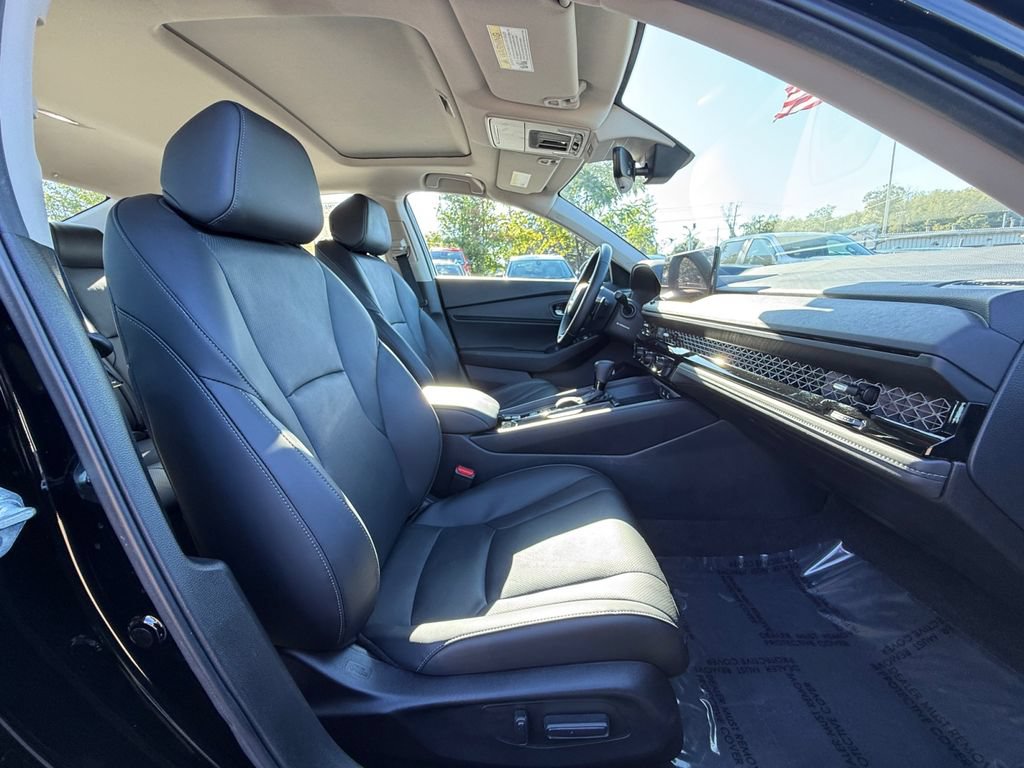 Used 2025 Honda Accord EX-L image 25