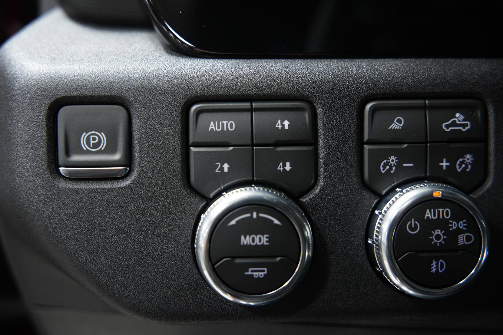 New 2026 GMC Sierra 2500 SLT w/ SLT Convenience Package image 28