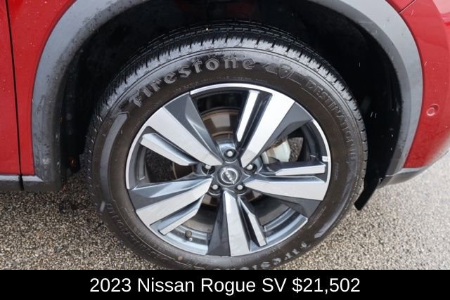 Used 2023 Nissan Rogue SV image 13