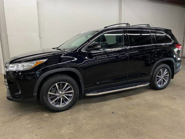 Used 2019 Toyota Highlander XLE