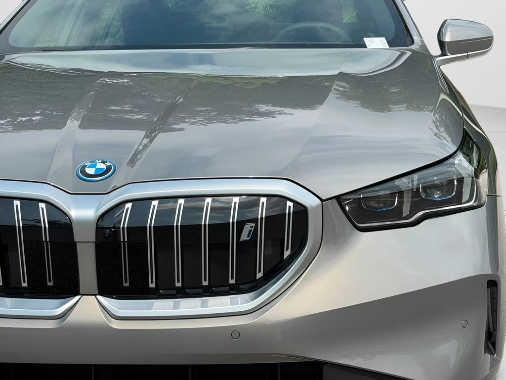 New 2027 BMW i5 eDrive40 AWD/4WD image 25