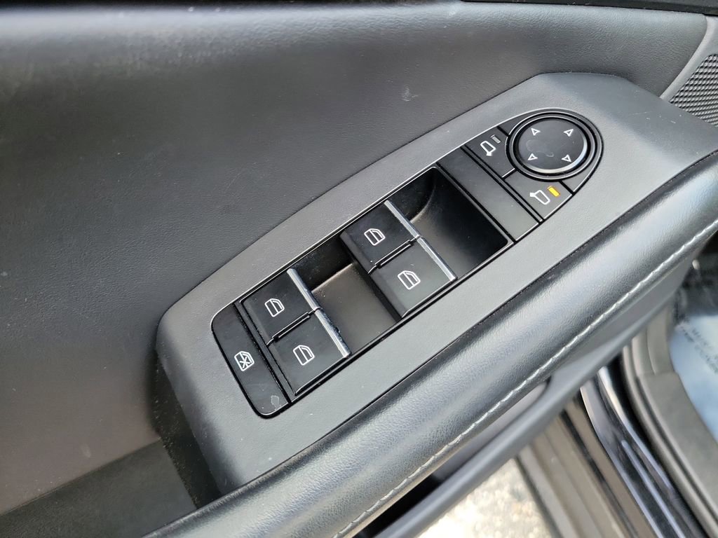 Used 2023 MAZDA CX-30 AWD 2.5 S w/ Select Package image 18