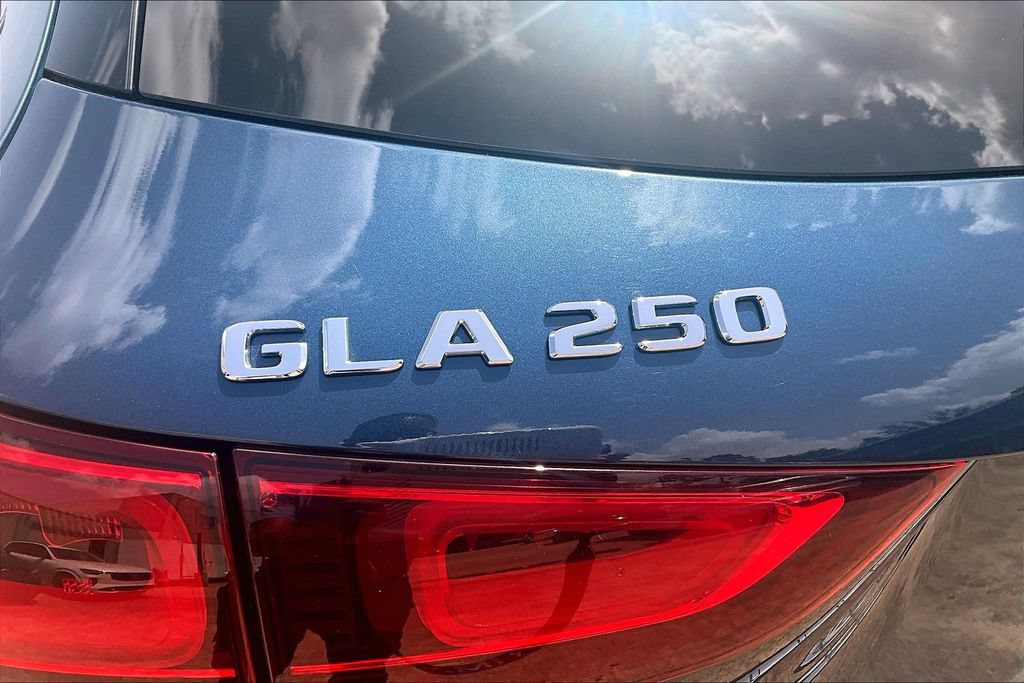 Used 2023 Mercedes-Benz GLA 250 4MATIC image 43