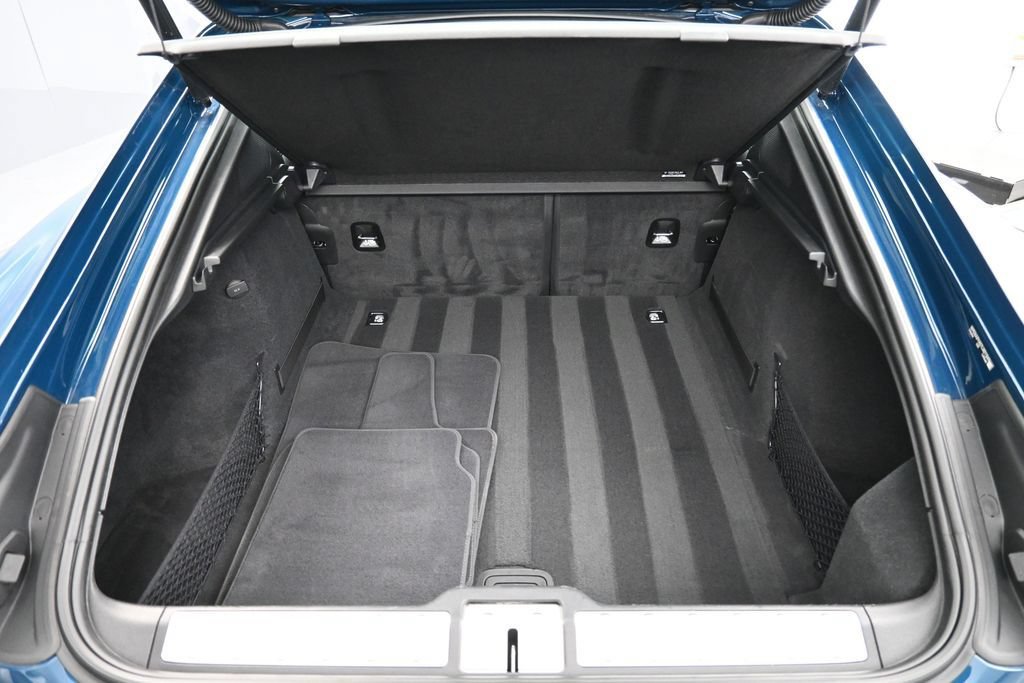 Certified 2026 Porsche Panamera RWD image 25