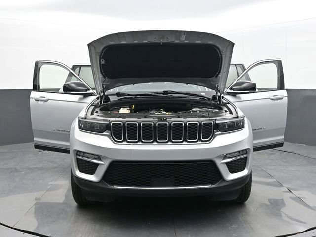 Used 2022 Jeep Grand Cherokee Limited image 62