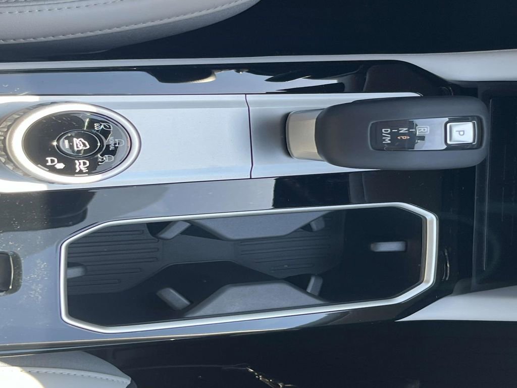 New 2026 Mitsubishi Outlander SE FWD image 19