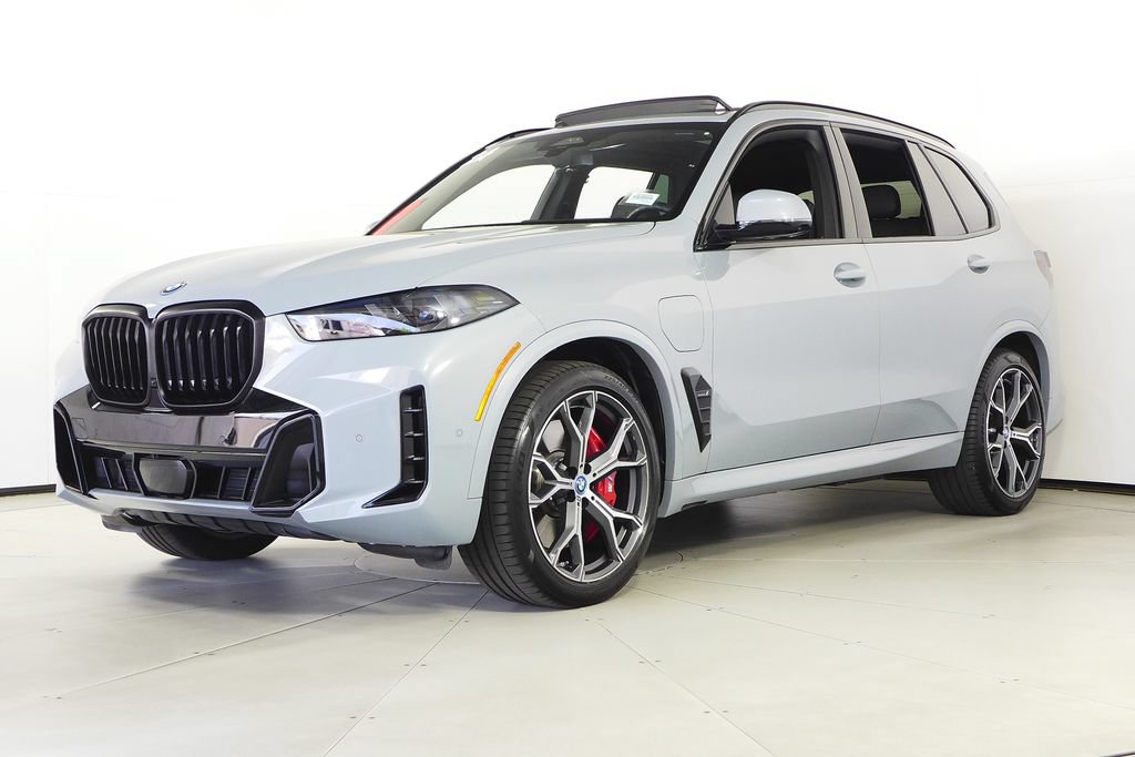 Used 2024 BMW X5 xDrive50e w/ M Sport Package AWD/4WD image 2