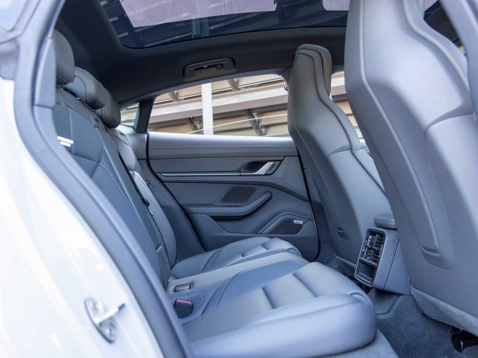 Used 2025 Porsche Taycan 4S image 48