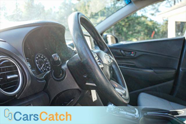 Used 2021 Hyundai Kona SE image 30