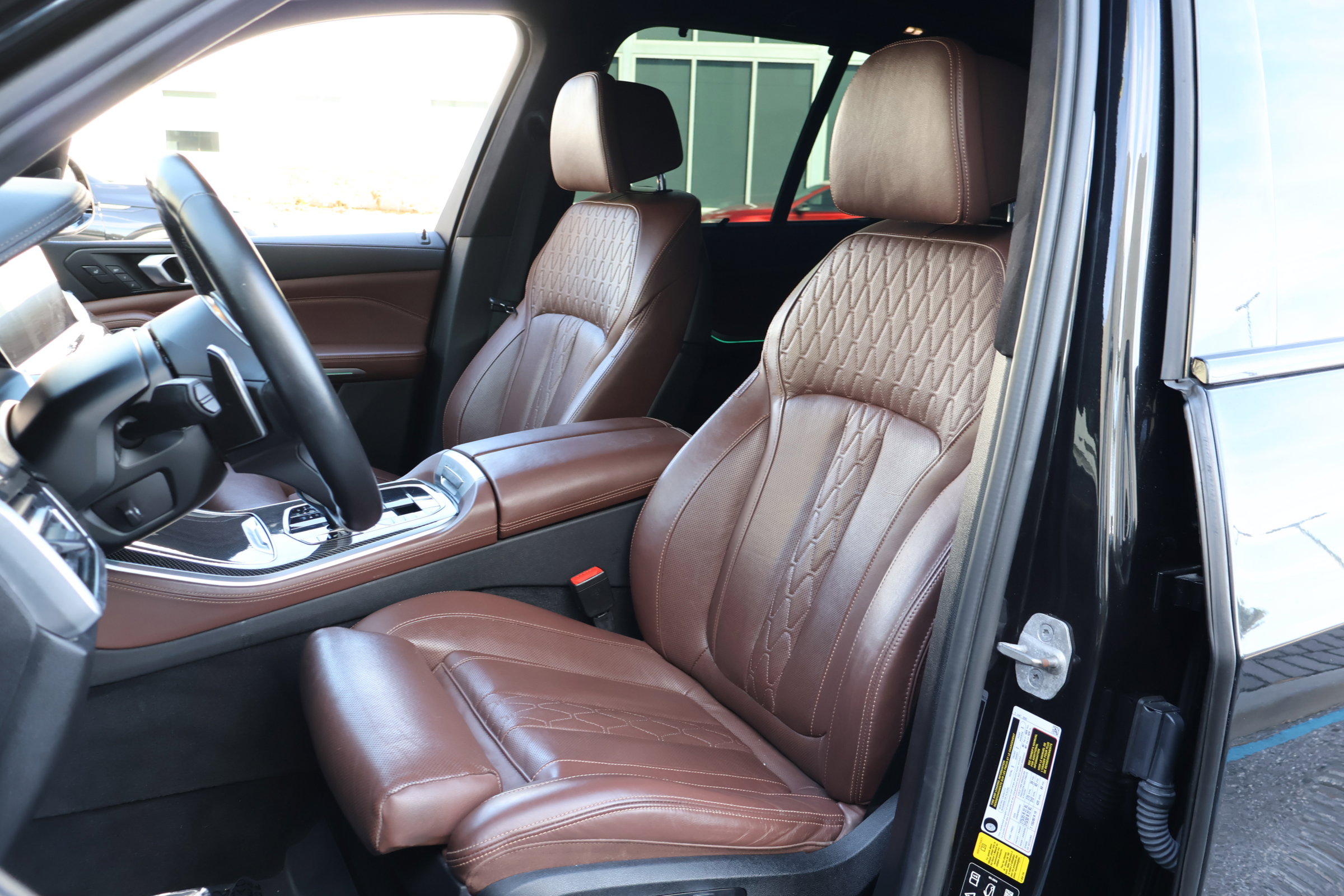 Used 2023 BMW X5 M50i w/ Executive Package image 2