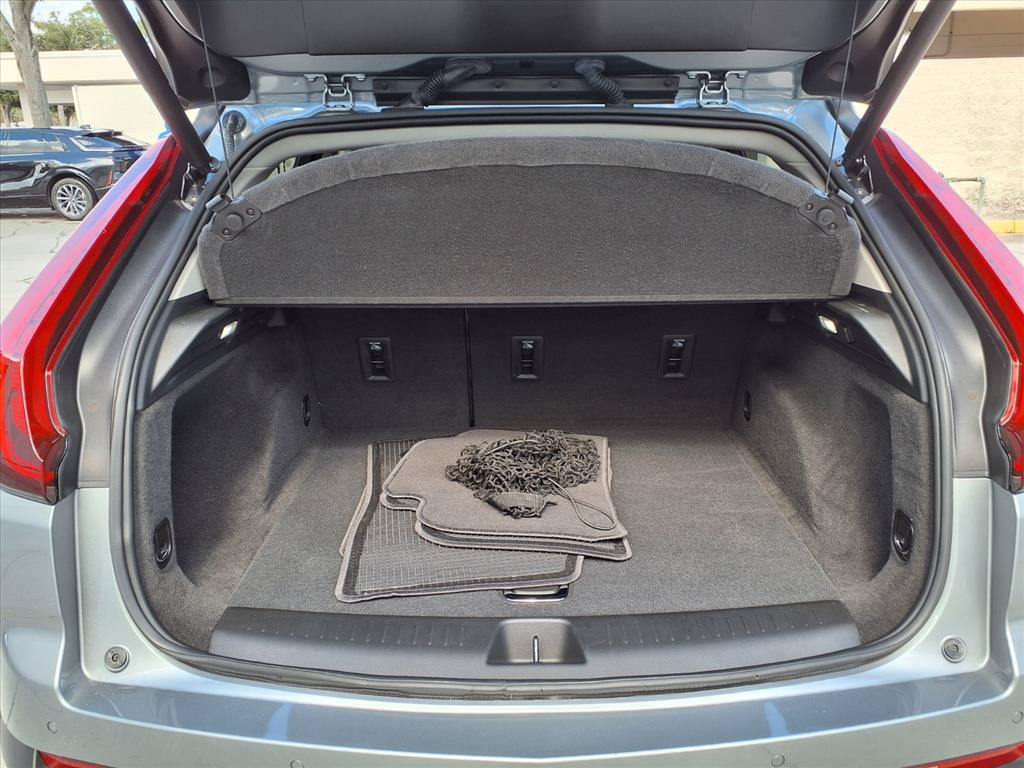 Certified 2023 Cadillac XT4 Luxury FWD image 16