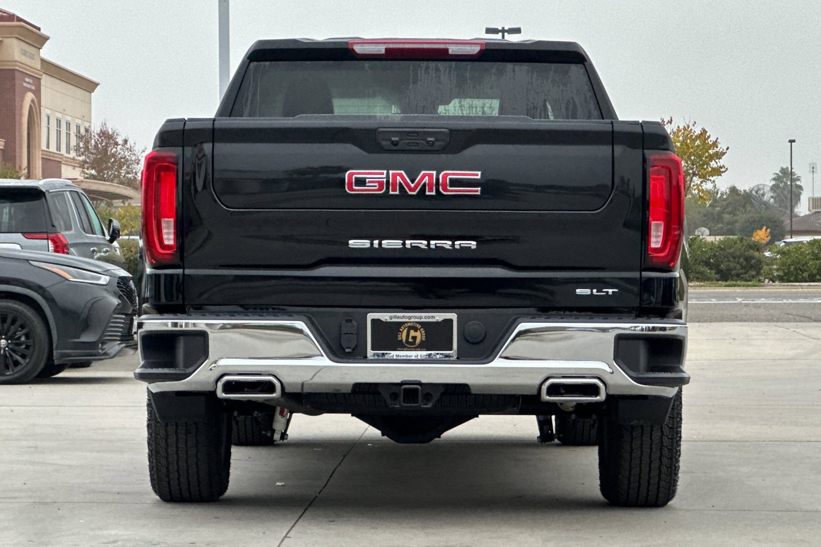 New 2026 GMC Sierra 1500 SLT w/ SLT Convenience Package image 5