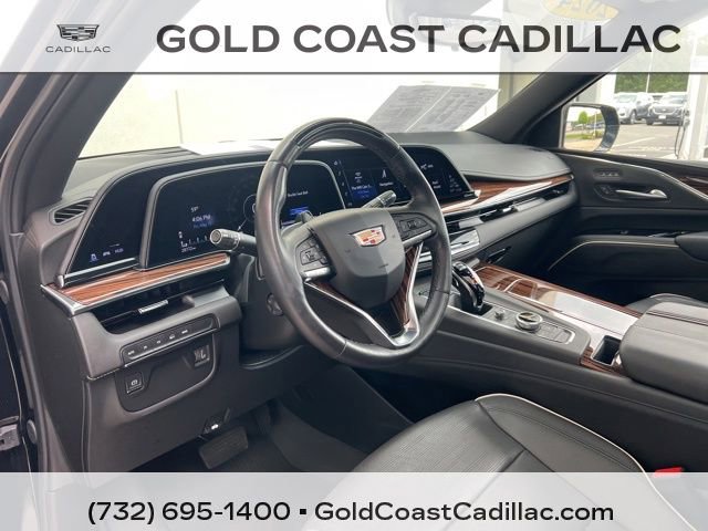 Certified 2024 Cadillac Escalade Premium Luxury w/ LPO, Floor Liner Package AWD/4WD image 23