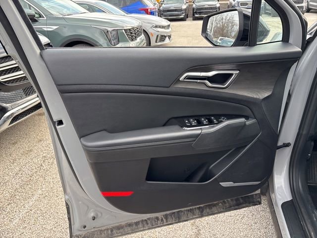 Used 2024 Kia Sportage X-Line w/ X-Line Premium Package image 7