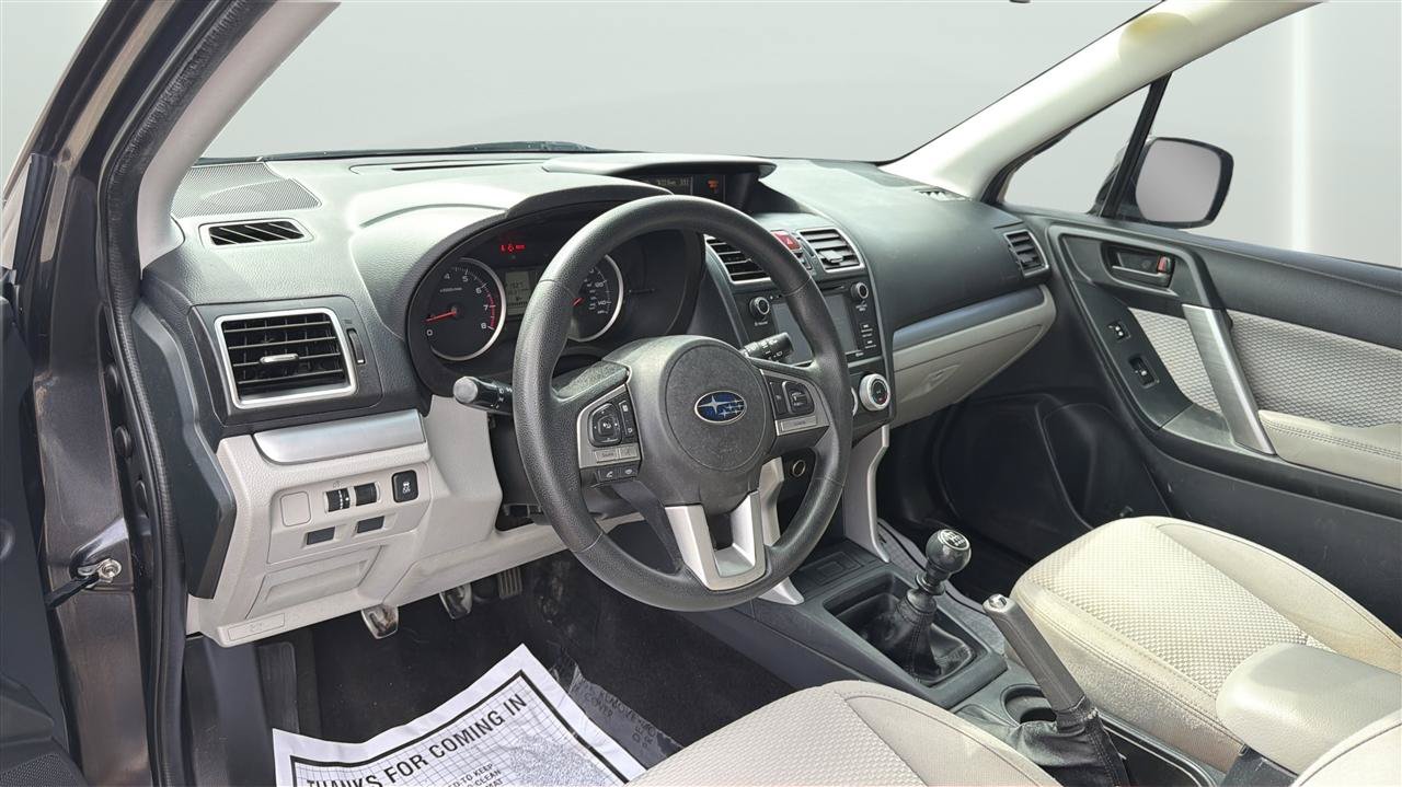 Used 2017 Subaru Forester 2.5i AWD/4WD image 17