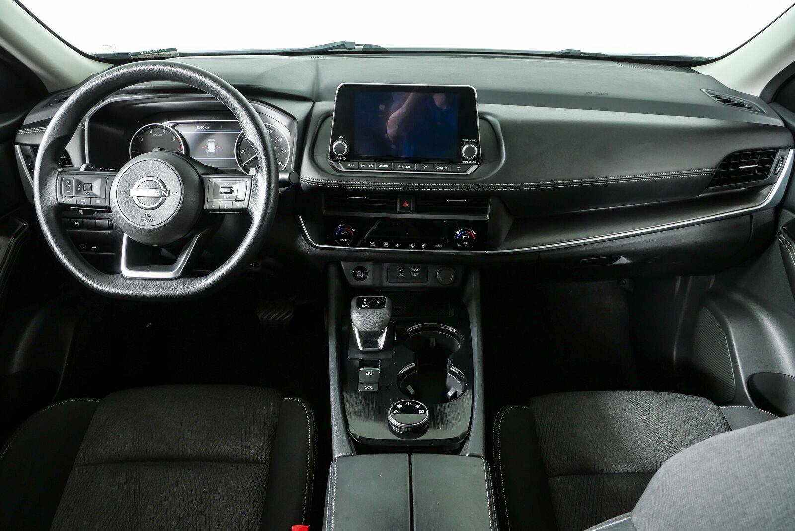 Used 2024 Nissan Rogue SV AWD/4WD image 19
