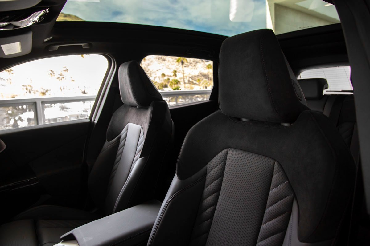 Used 2025 BMW X3 M50 w/ Premium Package image 23