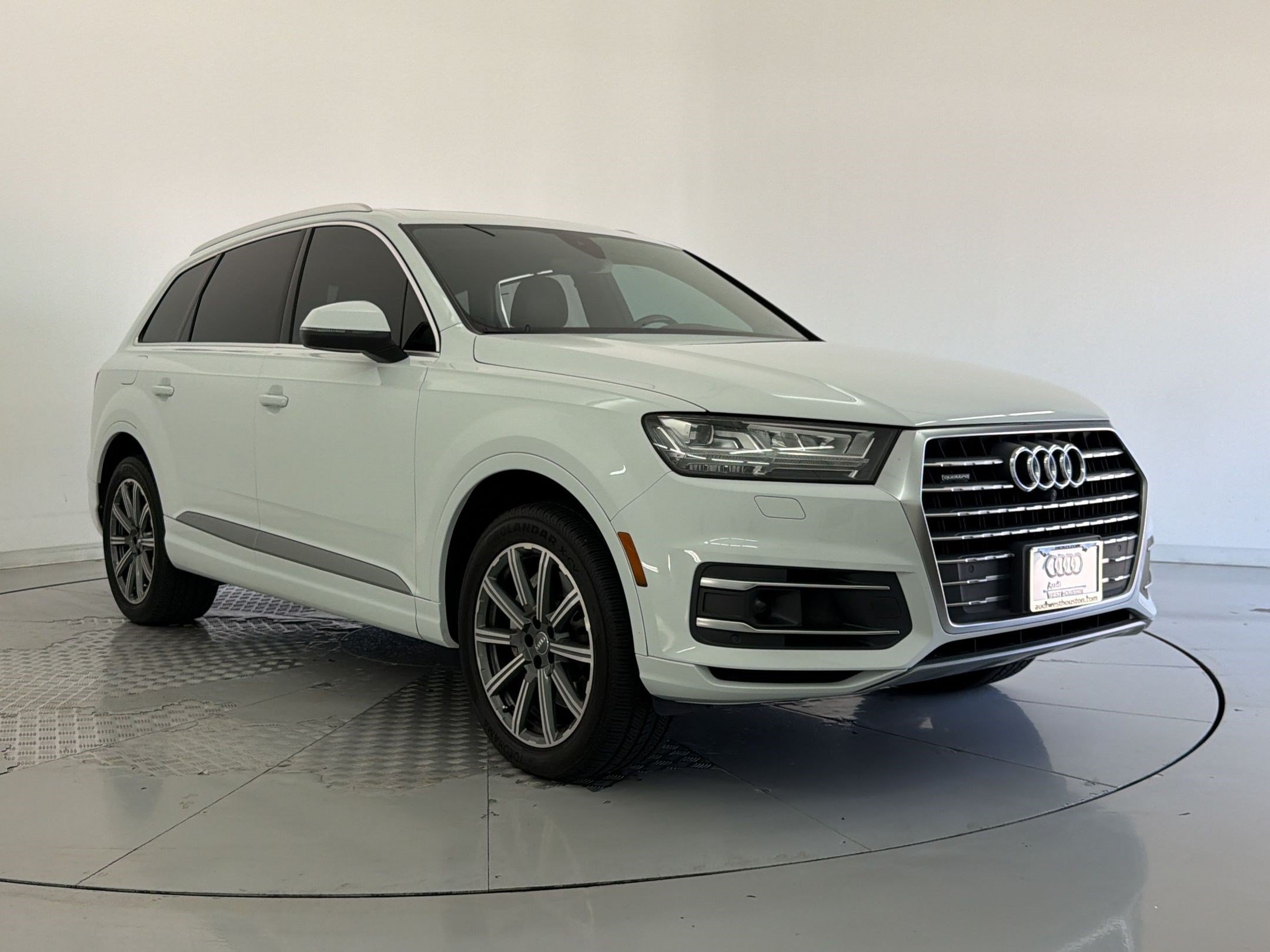 Used 2017 Audi Q7 3.0T Premium Plus w/ Premium Plus Package AWD/4WD image 7