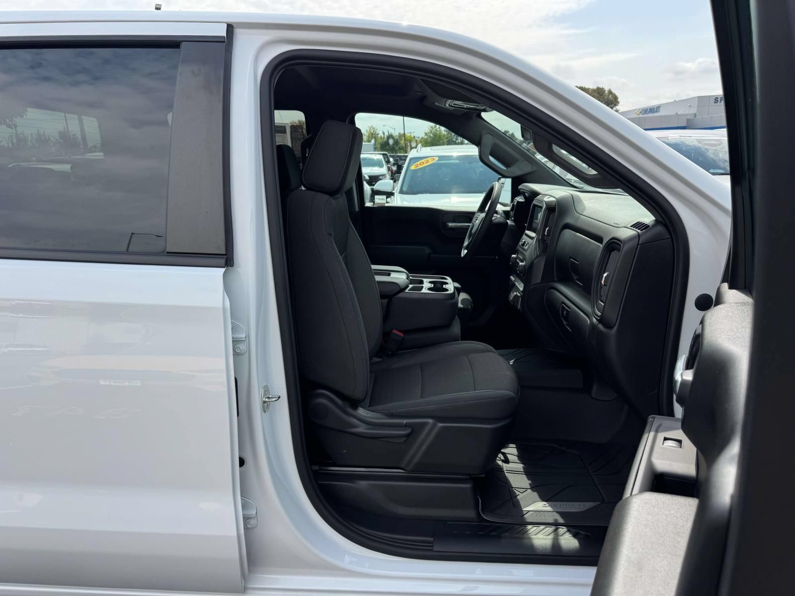 Used 2023 Chevrolet Silverado 1500 Custom AWD/4WD image 13