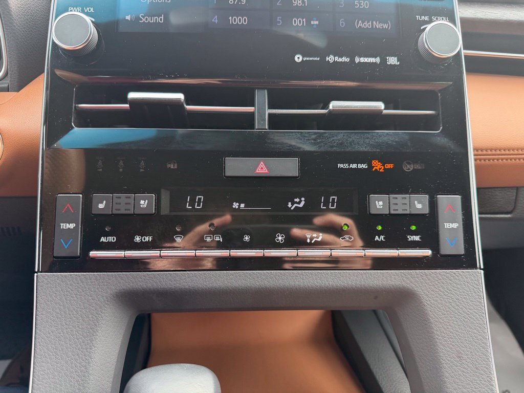 Certified 2020 Toyota Avalon Limited w/ Advanced Safety Package FWD image 19