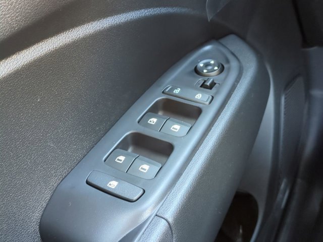 New 2026 Hyundai Venue SEL FWD image 23