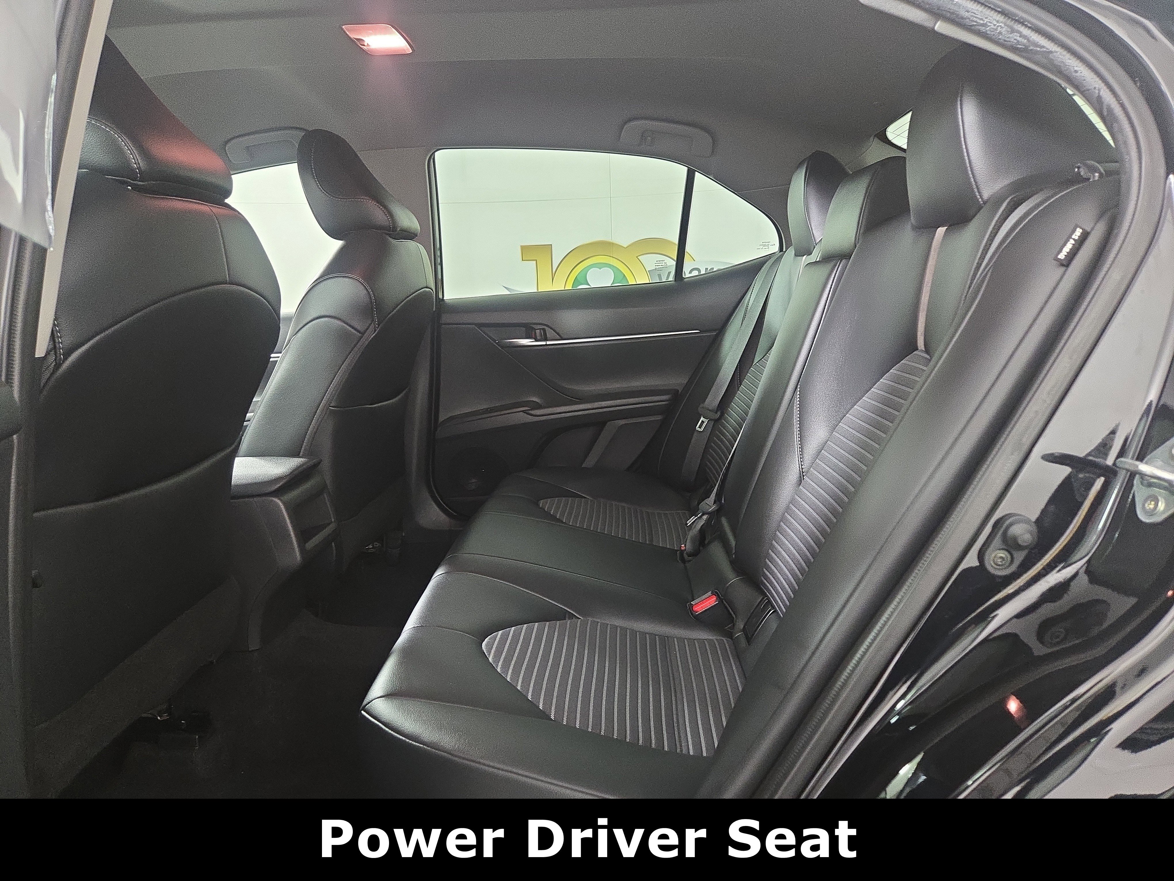 Used 2023 Toyota Camry SE image 12