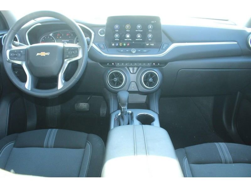 Used 2025 Chevrolet Blazer LT image 12