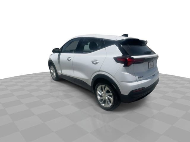 New 2027 Chevrolet Bolt LT w/ Comfort Package FWD image 6
