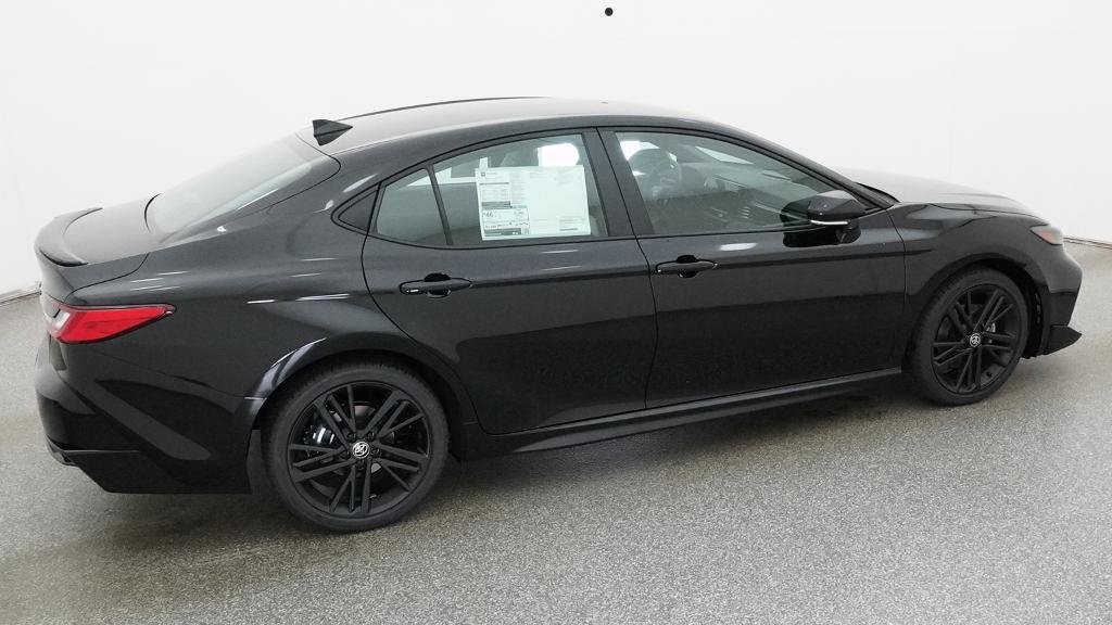 New 2026 Toyota Camry Hybrid FWD image 16