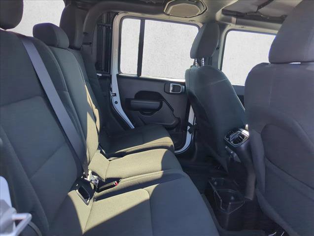 Used 2023 Jeep Gladiator Sport image 22