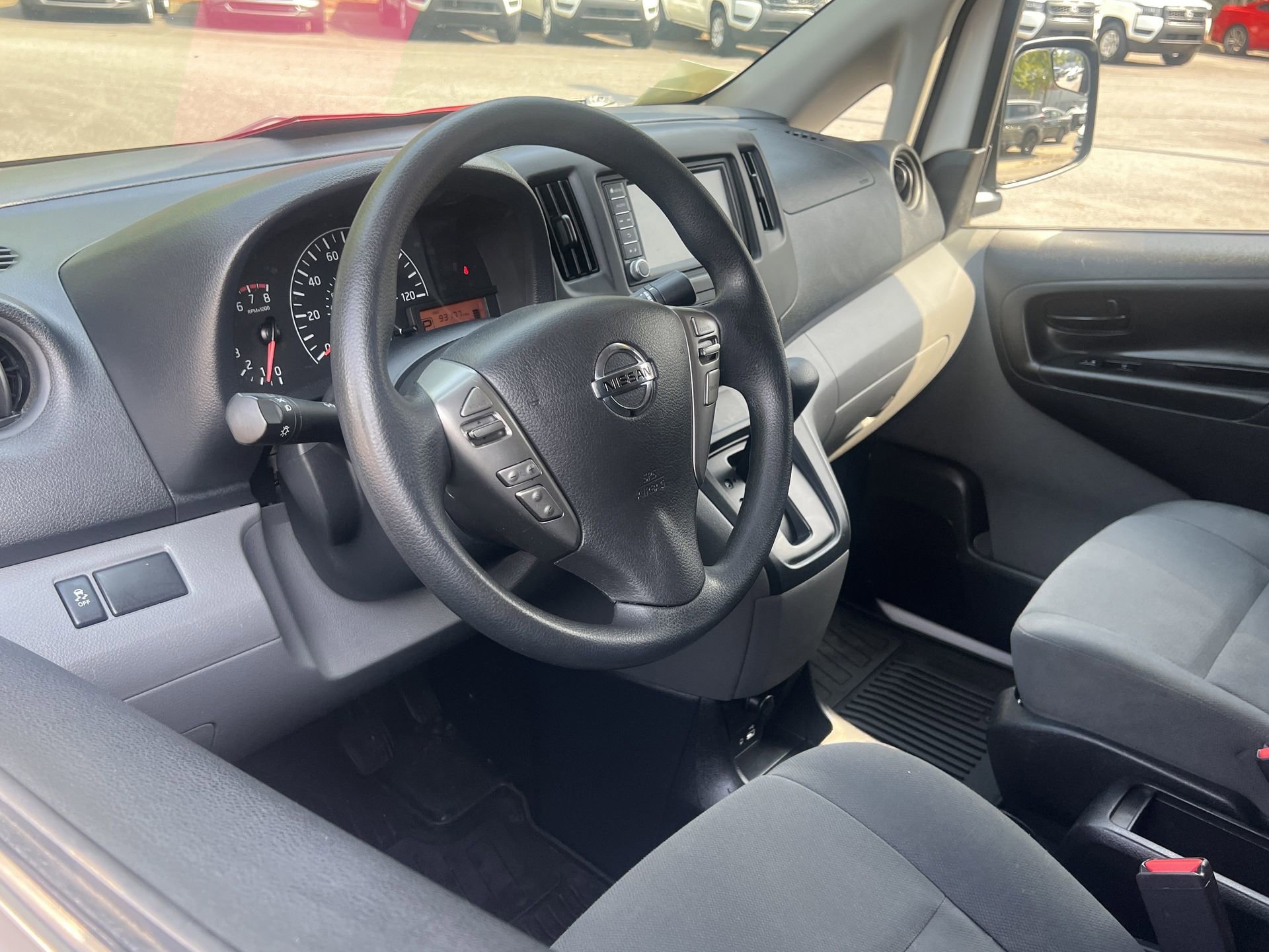 Used 2020 Nissan NV200 S FWD image 5