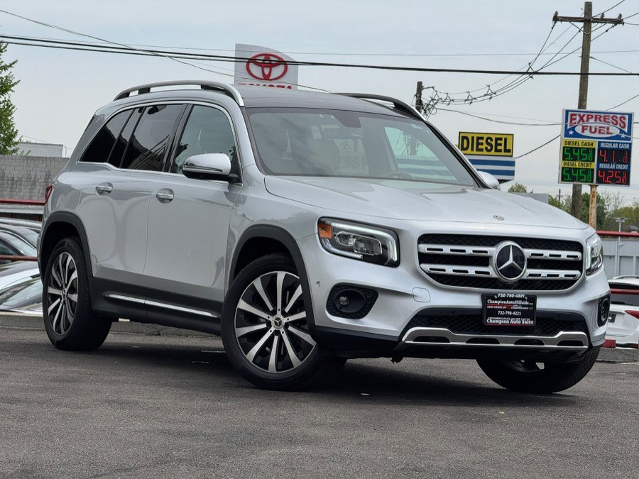 Used 2020 Mercedes-Benz GLB 250 4MATIC image 3