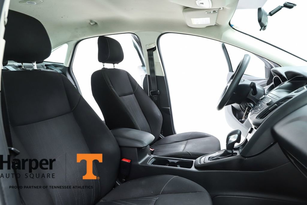 Used 2018 Ford Focus SE image 35