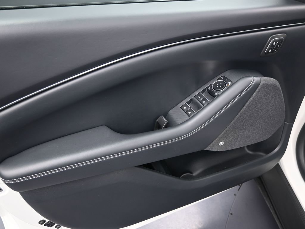 Used 2023 Ford Mustang Mach-E Premium image 12