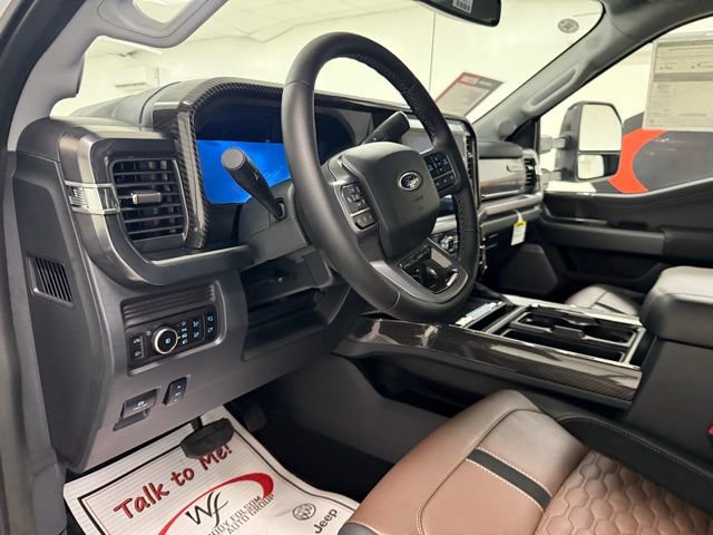 New 2025 Ford F250 Lariat w/ Lariat Ultimate Package AWD/4WD image 14
