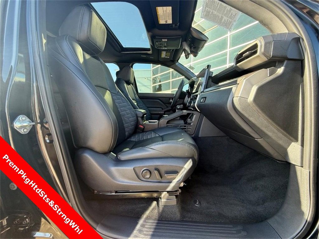 Used 2024 Toyota Tacoma TRD Sport image 11