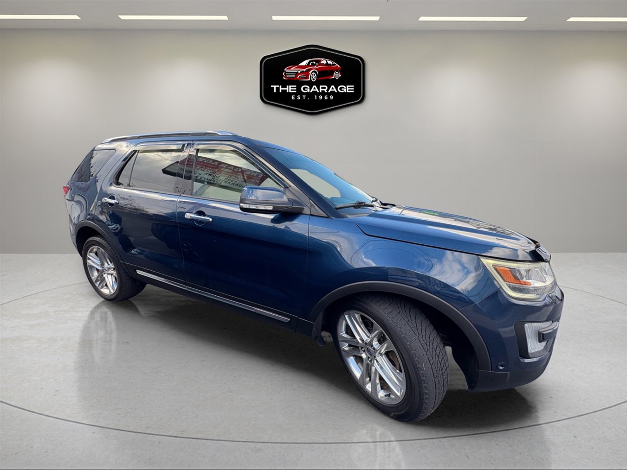 Used 2016 Ford Explorer Limited w/ Equipment Group 301A image 7