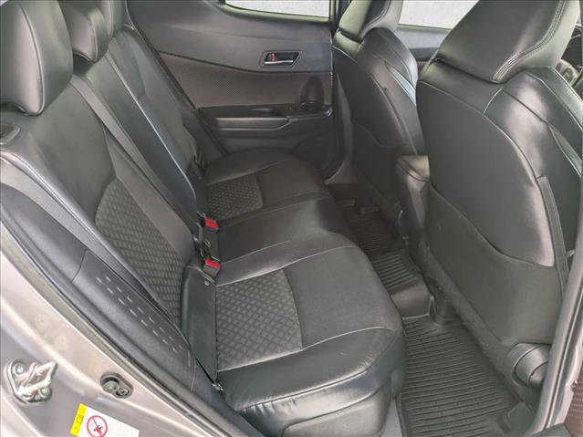 Used 2019 Toyota C-HR Limited FWD image 19