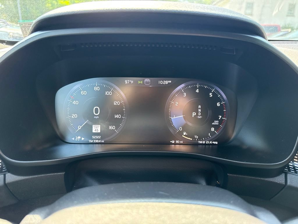 Used 2020 Volvo XC40 T5 R-Design w/ Protection Package AWD/4WD image 10