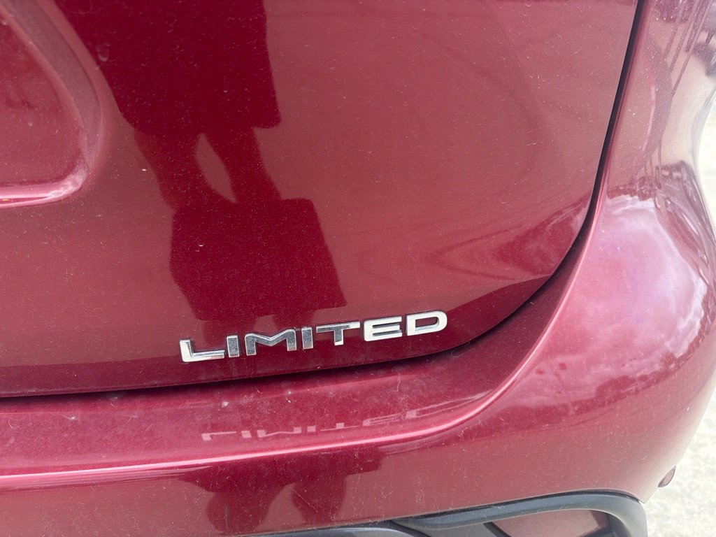 Used 2021 Toyota Highlander Limited FWD image 9