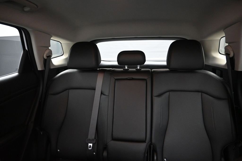 Used 2025 Kia Sportage EX FWD image 18