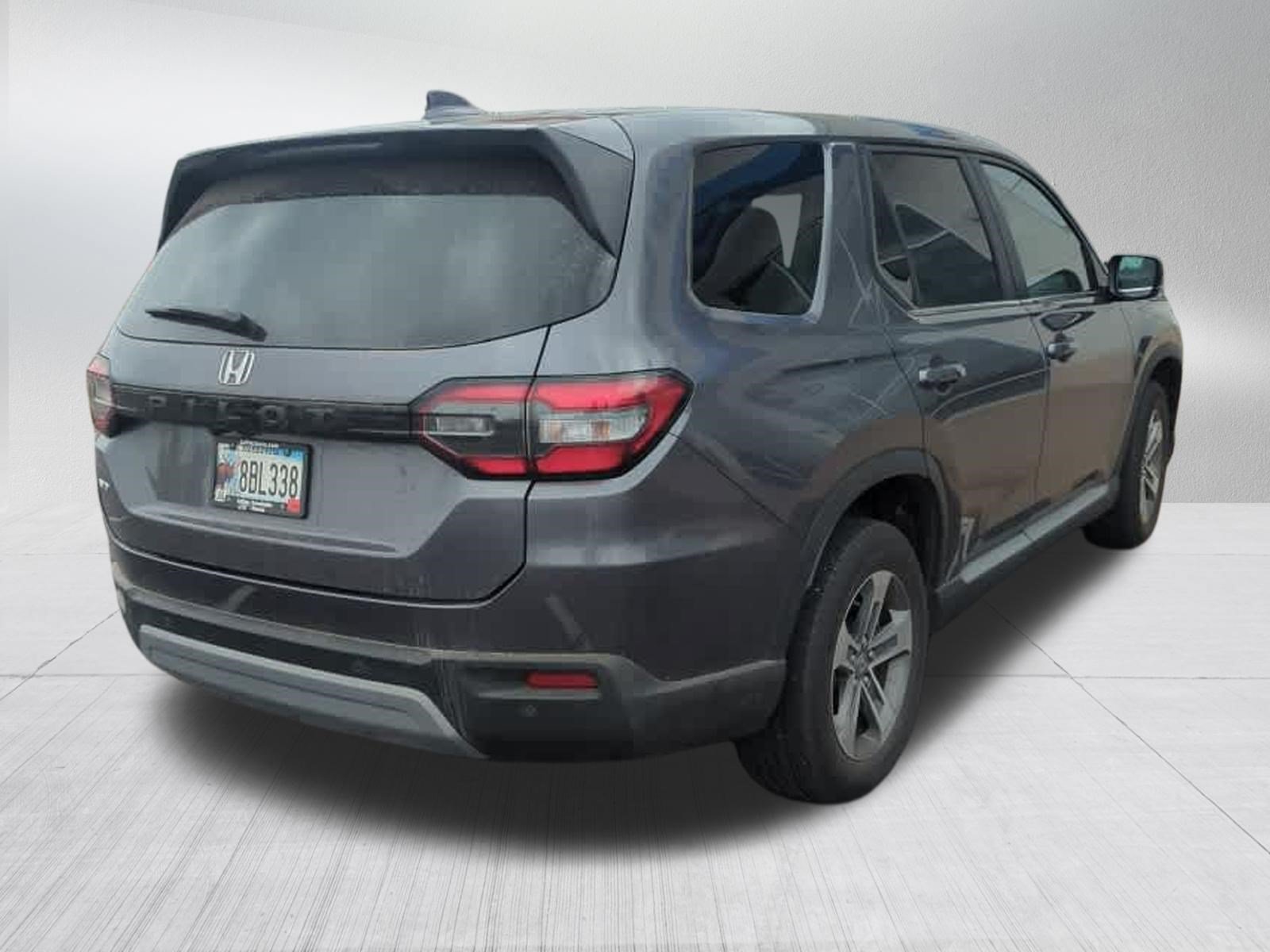 Used 2023 Honda Pilot EX-L image 3