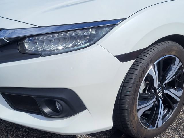 Used 2017 Honda Civic Touring image 8
