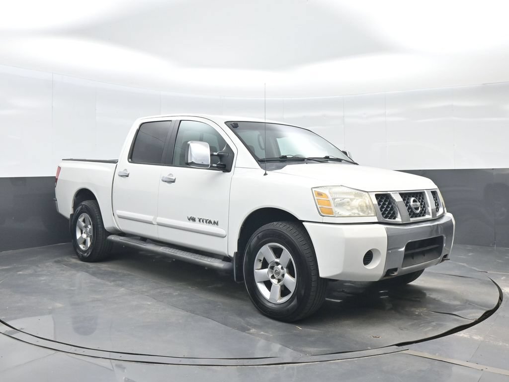 Used 2005 Nissan Titan SE w/ (T01) Tow Pkg AWD/4WD image 9