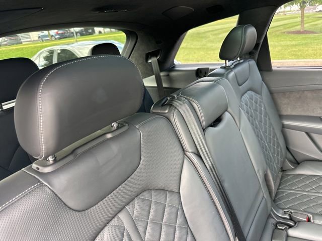 Used 2021 Audi SQ7 Prestige w/ Prestige Package AWD/4WD image 11