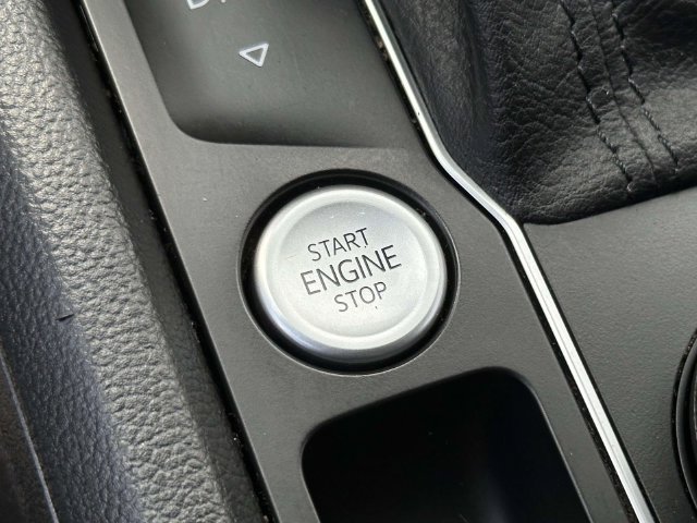 Used 2020 Volkswagen Atlas Cross Sport SEL Premium R-Line AWD/4WD image 22