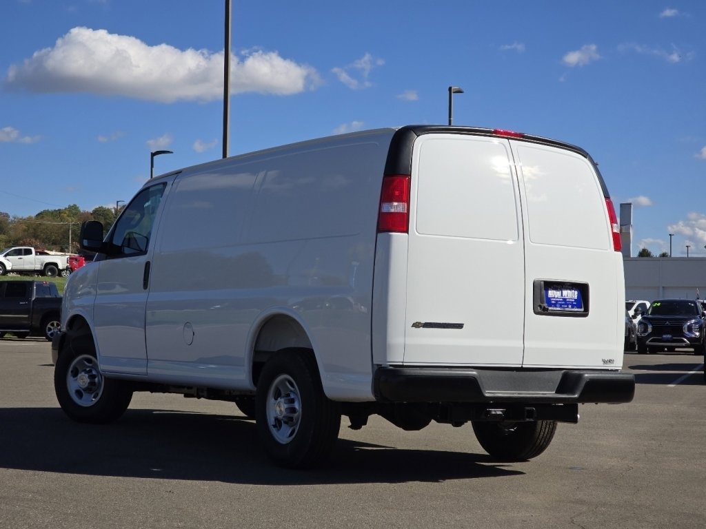 New 2025 Chevrolet Express 2500 w/ Driver Convenience Package RWD image 7