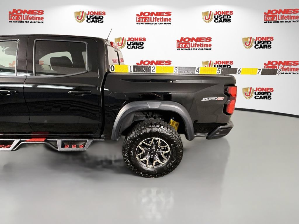 Used 2025 Chevrolet Colorado ZR2 w/ Technology Package AWD/4WD image 30